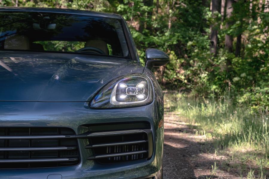 Детали экстерьера Porsche Cayenne E-Hybrid (PO536) 2018 года  (NA) (фото 7 из 38)